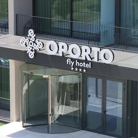 Oporto Fly