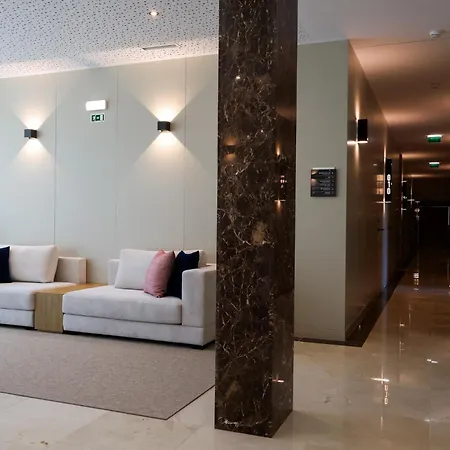 Hotel Oporto Fly 4*