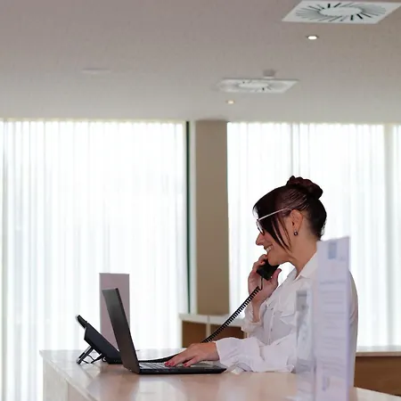 Hotel Oporto Fly 4*