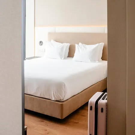 Oporto Fly Hotel Maía