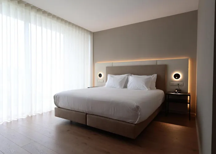 Oporto Fly Hotel Maía