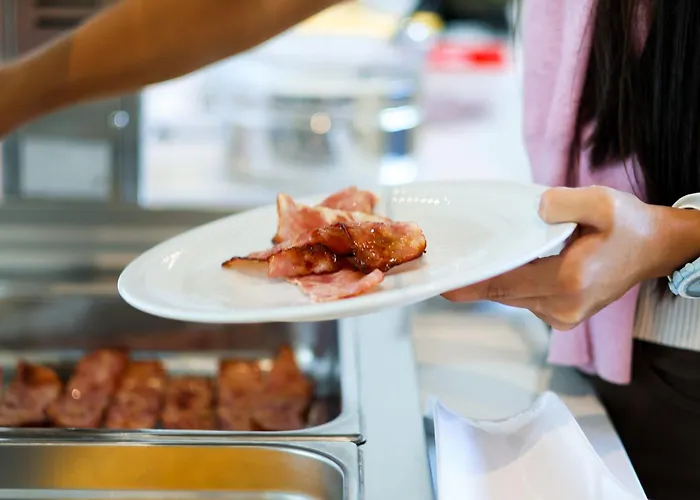 Oporto Fly 호텔 4*